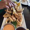 Una foto de Fried Calamari de un restaurante