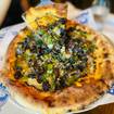 Una foto de Mushroom Pizza de un restaurante