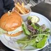 Una foto de Mill Burger de un restaurante