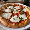 Una foto de Margherita de un restaurante