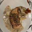 Une photo de King Salmon d'un restaurant