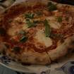 Una foto de Margherita Pizza de un restaurante