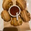 Una foto de Basket of Fried Scallion Bread (5) (vg) de un restaurante