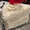 Una foto di Famous Coconut Cake di un ristorante