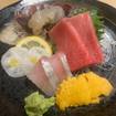 Una foto de Sashimi Combo de un restaurante