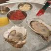 某餐廳的Fresh Oysters​照片