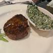 Una foto de Creamed Spinach de un restaurante