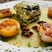 レストランのSeared Scallops GF​の写真