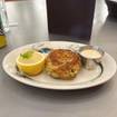 Una foto de Jumbo Lump Crab Cake de un restaurante