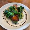 Een foto van Roasted Salmon van een restaurant 