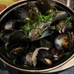 Une photo de Mussels 'Mariniere' d'un restaurant