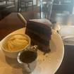 Une photo de CHOCOLATE CAKE d'un restaurant