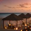 Una foto de Romantic Dinner by the Ocean de un restaurante