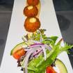 Una foto de Lobster Cakes de un restaurante