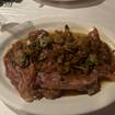 Una foto di Veal Saltimbocca di un ristorante