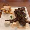 Una foto de Lamb Chops de un restaurante