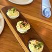 Potato Salad Deviled Eggs-Foto eines Restaurants
