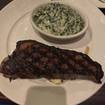 Une photo de New York Strip d'un restaurant