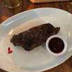 Una foto de NY Strip de un restaurante