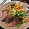 Une photo de Steak Salad d'un restaurant