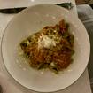 Una foto de Tagliatelle Verde Bolognese de un restaurante