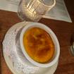 Una foto de Creme Brulee de un restaurante