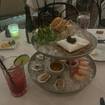 Una foto de Seafood Tower de un restaurante