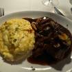 Una foto de Steak Diane de un restaurante