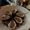 Una foto de +1 Rhubard Oysters de un restaurante
