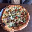 Een foto van 4 Pizza van een restaurant 