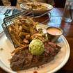 Una foto de Steak Frites de un restaurante