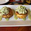 Una foto de CRAB CAKES de un restaurante