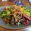 Una foto de Filet Mignon Salad de un restaurante