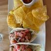 Una foto de Fish Tacos de un restaurante