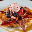 Una foto de It's Mothers Day Brunch At Phoenix City Grille! de un restaurante