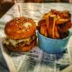 Una foto de Veronica Burger de un restaurante