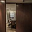 Una foto de Salon privé  / Private Room - Menu 4 services de un restaurante
