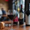 Una foto de Wine Down Wednesdays de un restaurante