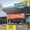 Una foto de Thursday Trivia Night at Wylie and Rum de un restaurante
