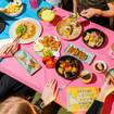 Een foto van Feed Me Menu van een restaurant 