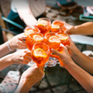 Una foto de Al Fresco Happy Hour de un restaurante