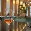 Une photo de The Happiest Hour d'un restaurant