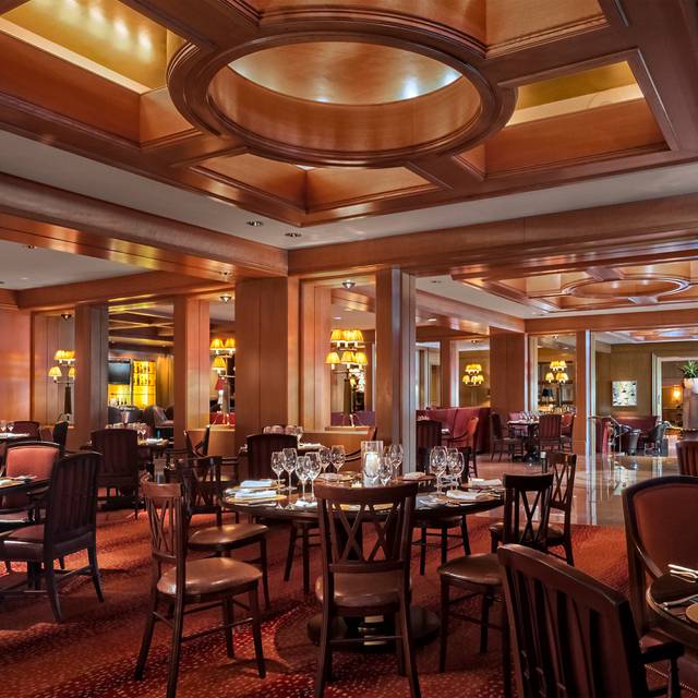 Bristol Restaurant and Bar - Four Seasons Hotel Boston