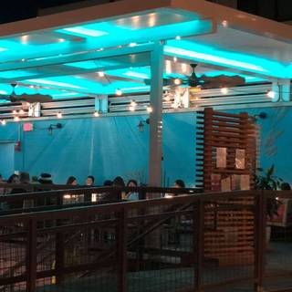 25 Restaurants Near Ward Warehouse Ping Center Opentable Fish Honolulu