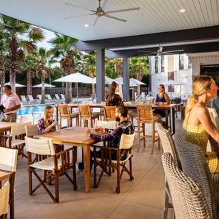 10 Restaurants Near Village Pointe Ping Center Opentable Eliza Bar Kitchen