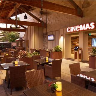 26 Restaurants Near Hilton Waikoloa Village Opentable The Bistro At Waikoloa Luxury Cinemas