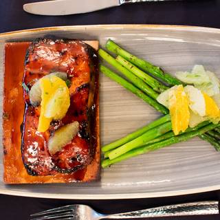 10 Restaurants Near Naval Training Center Great Lakes Opentable Mlg