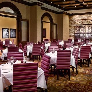 10 Restaurants Near Com Fulfillment Center Opentable 27 Restaurants Available Nearby Ruth S Chris Steak House Chattanooga