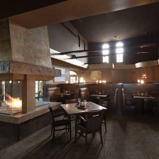 10 Restaurants Near Salt River Fields At Talking Stick Opentable The Melting Pot Scottsdale