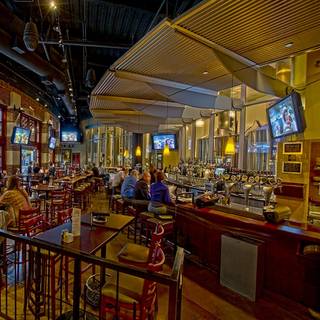 24 Restaurants Near Grand Hyatt Seattle Opentable Gordon Biersch Brewery Restaurant Seattle